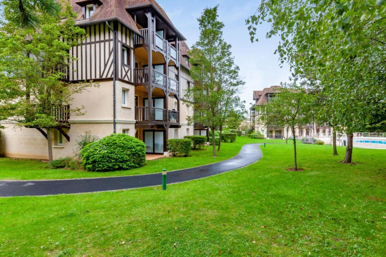 Nice 2-Br In A Residence With Pool - Deauville - Welkeys Экстерьер фото
