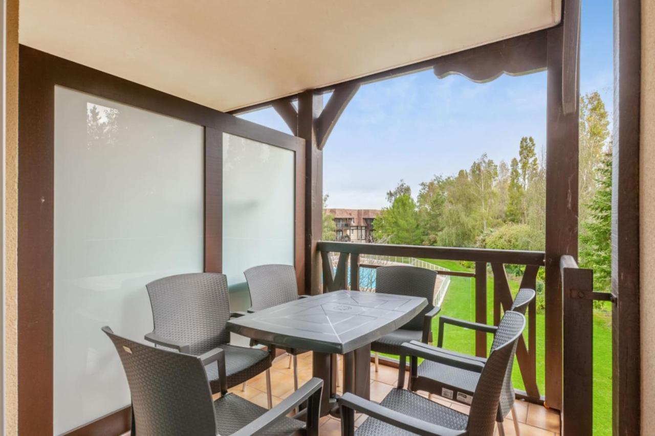 Nice 2-Br In A Residence With Pool - Deauville - Welkeys Экстерьер фото