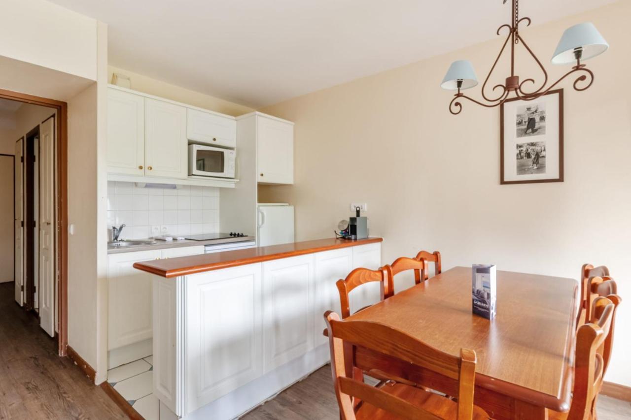 Nice 2-Br In A Residence With Pool - Deauville - Welkeys Экстерьер фото